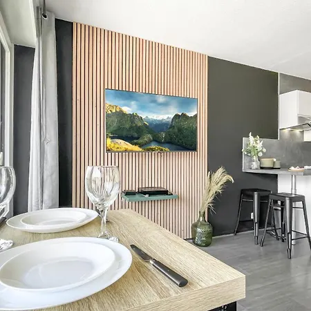 아파트 Homey Garden - Parking Gratuit, Balcon, Proche Tram, Netflix