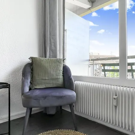 Homey Garden - Parking Gratuit, Balcon, Proche Tram, Netflix Ambilly