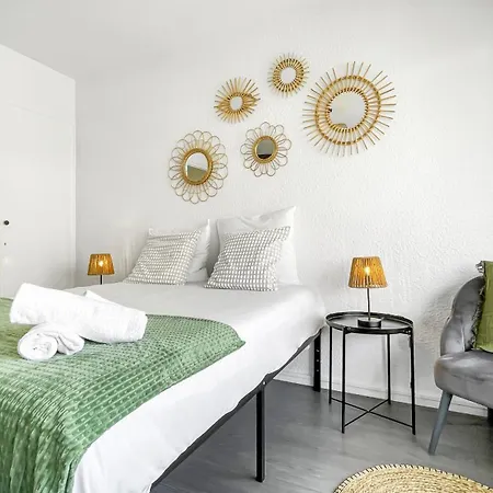 Homey Garden - Parking Gratuit, Balcon, Proche Tram, Netflix Ambilly
