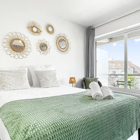Apartament Homey Garden - Parking Gratuit, Balcon, Proche Tram, Netflix
