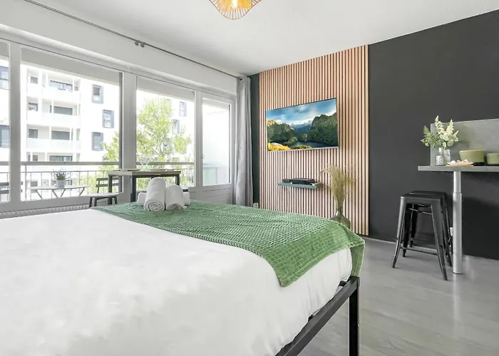Homey Garden - Parking Gratuit, Balcon, Proche Tram, Netflix