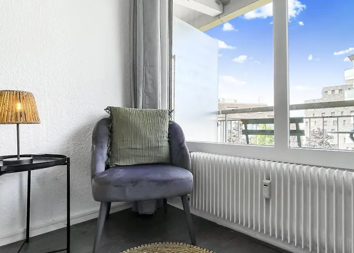 Homey Garden - Parking Gratuit, Balcon, Proche Tram, Netflix Ambilly